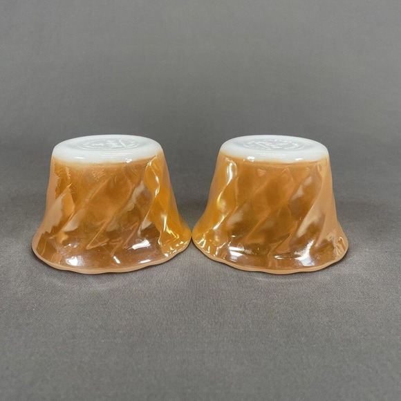 Anchor Hocking Peach Lustre Shell Custard Dessert Cups Dishes Set of 2 Vintage - Picture 2 of 6